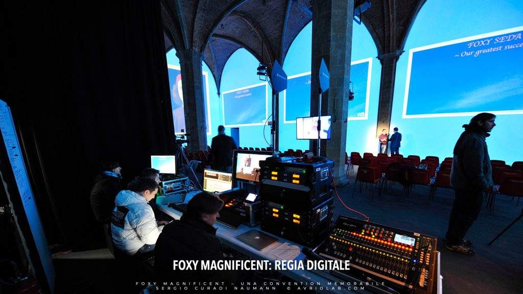 FOXY MAGNIFICENT: REGIA DIGITALE
